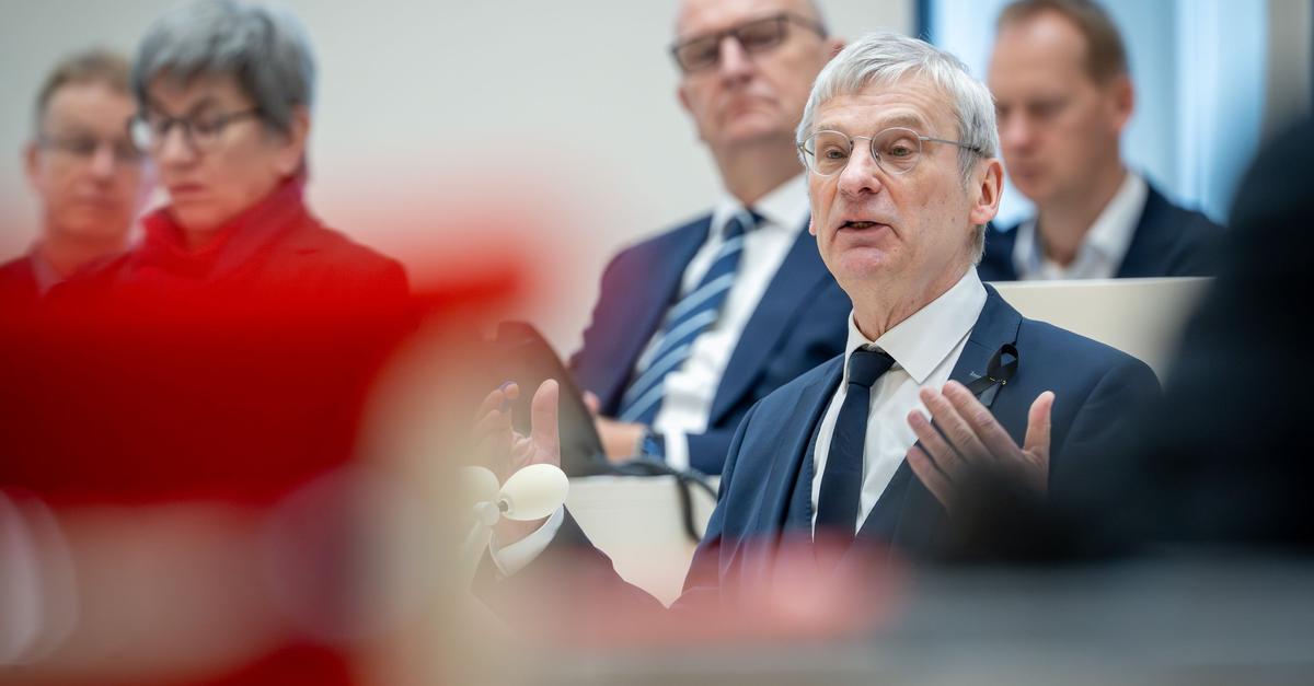 Brandenburgs Landtag lehnt Neuwahl ab - BSW stimmt mit AfD