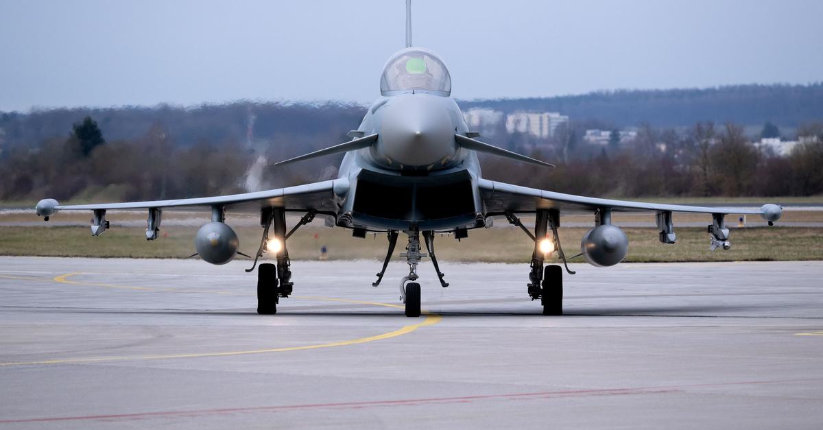 Luftwaffe nutzt mit Kampfjets wieder Tieffluggebiete