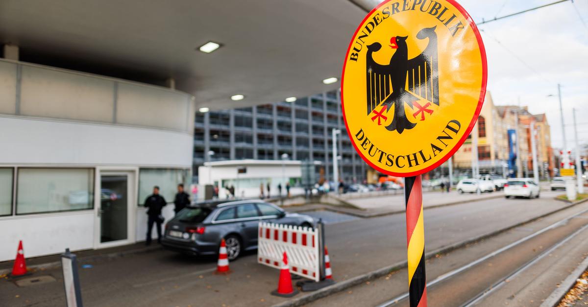 Dobrindt verteidigt Einigung mit Griechenland zu Asylfällen