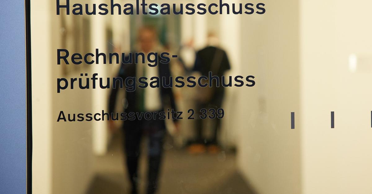 Sitzung zum Haushalt beginnt mit mehrstündiger Verzögerung