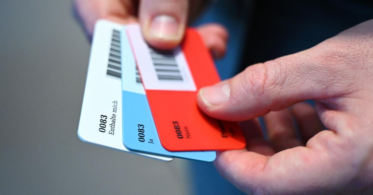 Bundestag-beschlie-t-umstrittenes-Rentengesetz