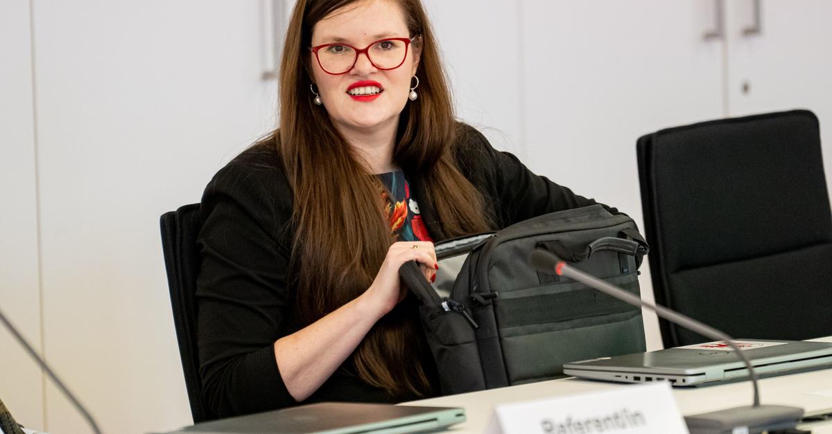 BSW-stimmt-in-Brandenburg-mit-AfD-Vizepr-sidentin-bleibt