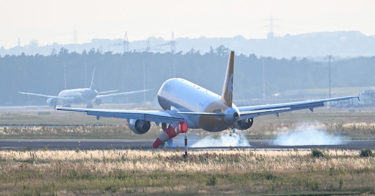 Zweiter-Sonderflug-f-r-deutsche-Israel-R-ckkehrer-gelandet