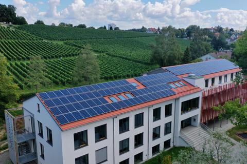 Bis 2050 soll der Wohnungsbestand der Nassauischen Heimstätte klimaneutral sein. Foto: dpa