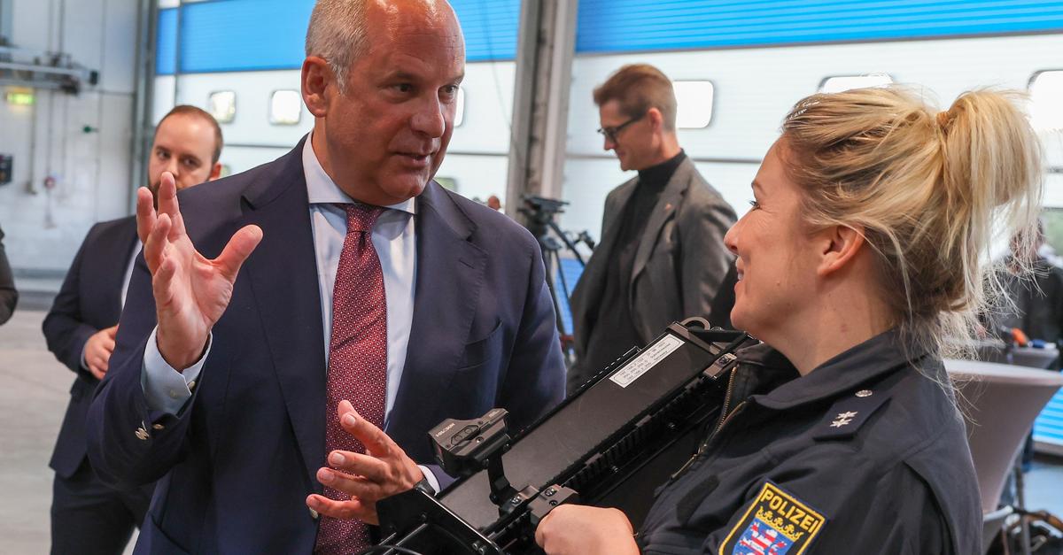 Poseck: Hessen investiert Millionen in Drohnenabwehr