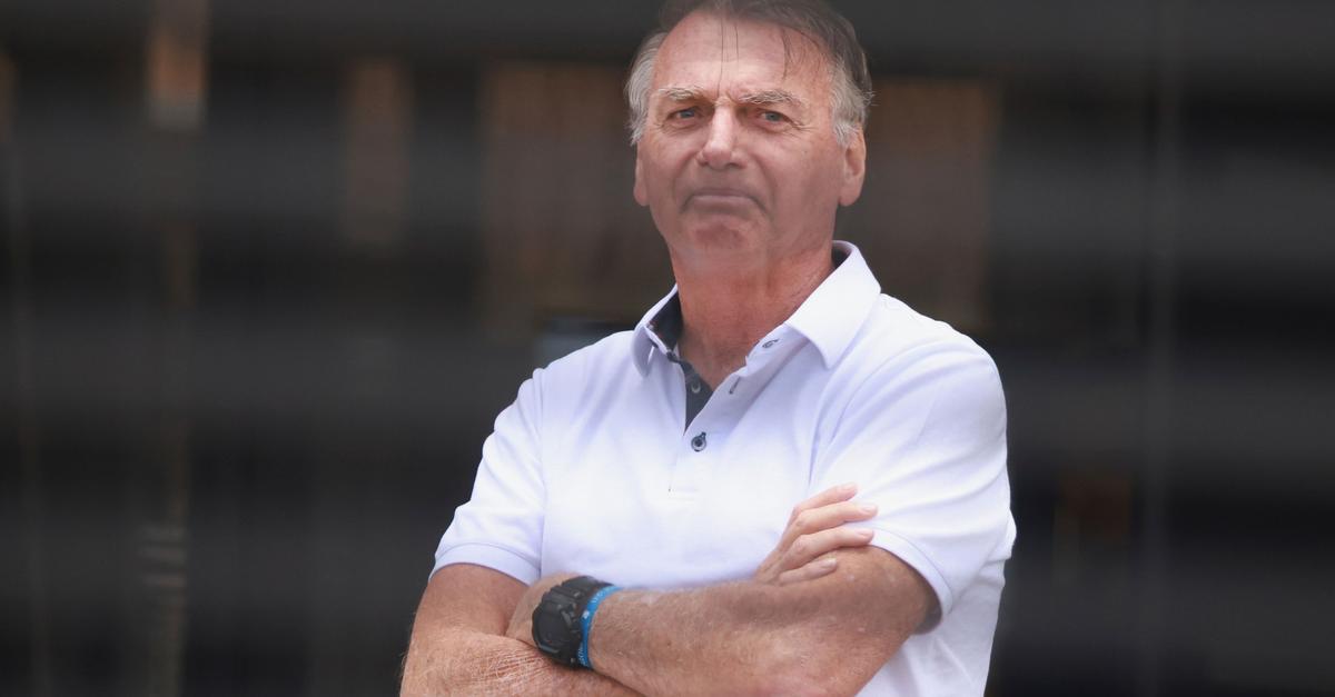 „Aus Neugier“: Bolsonaro beschädigt Fußfessel mit Lötkolben