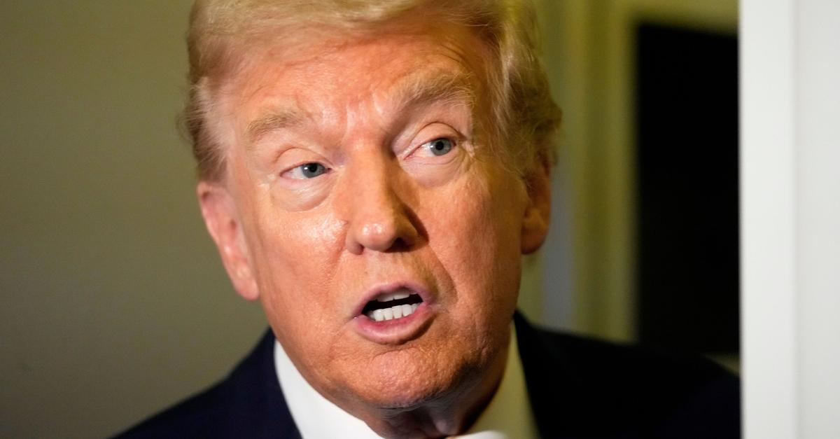 Tränengas, kaputte Scheiben: Trump will harte ICE-Razzien