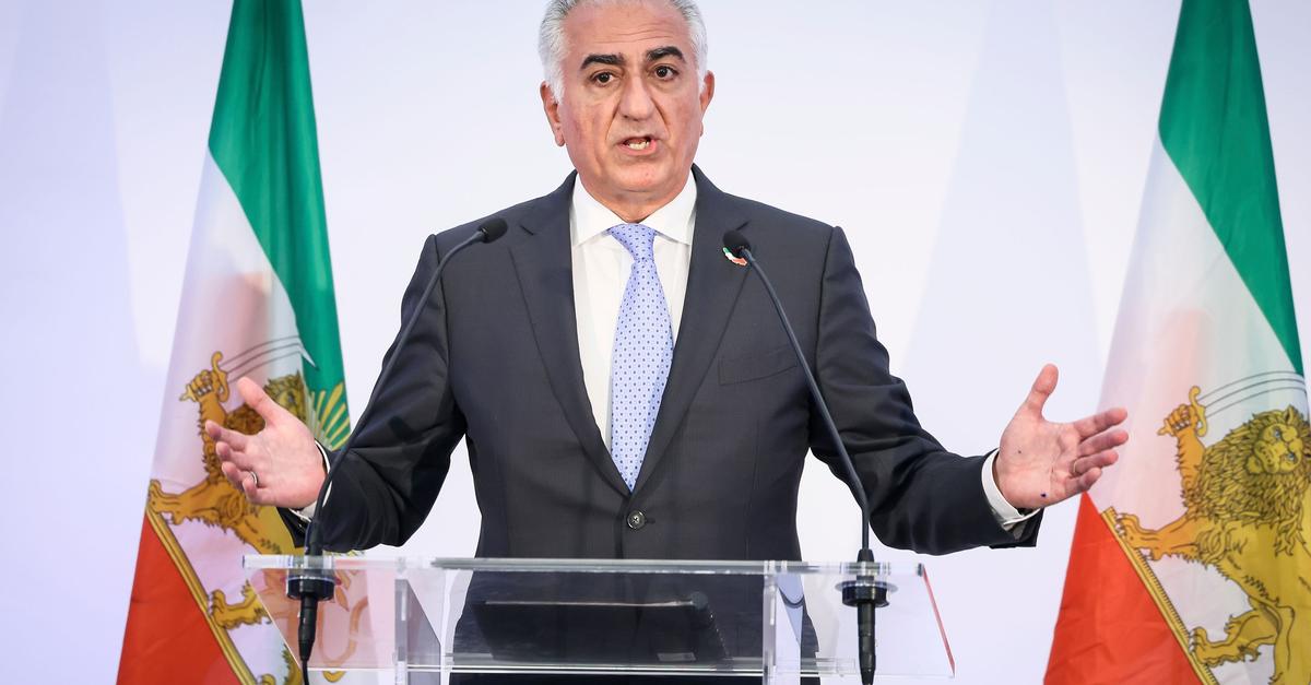 Schah-Sohn-Pahlavi-hofft-auf-berl-ufer-aus-Irans-Milit-r