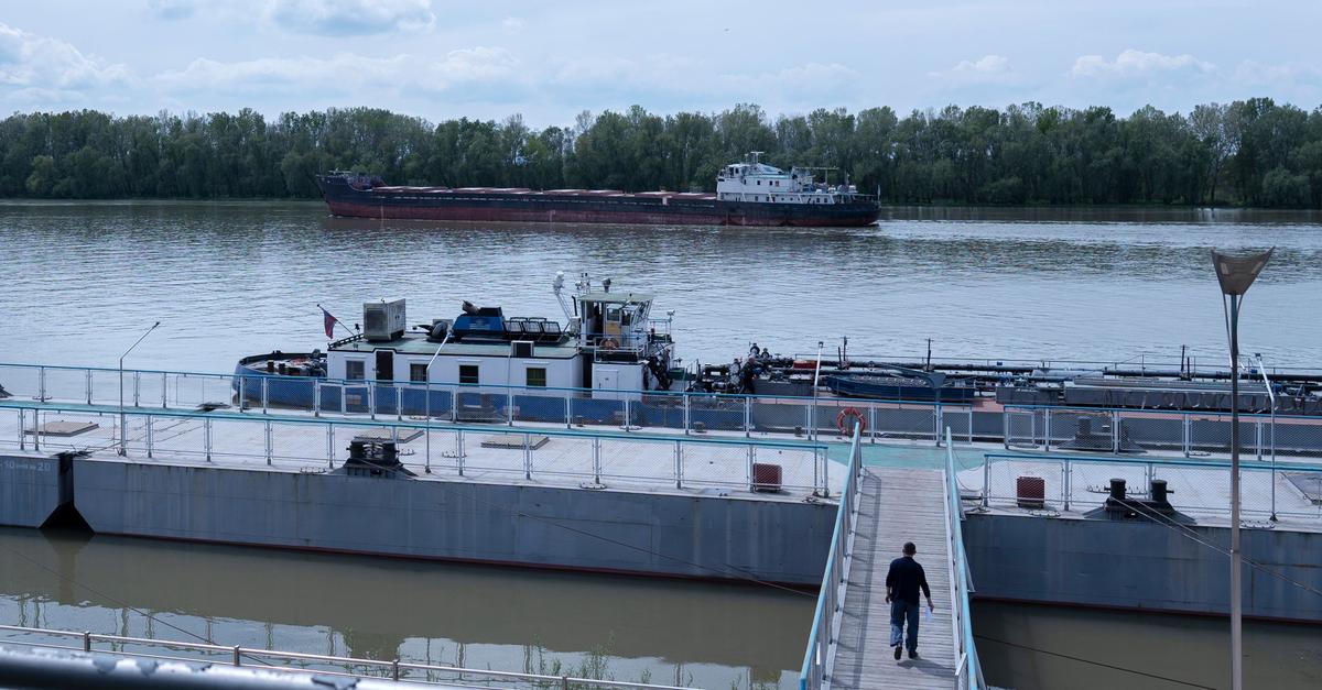 Tote-nach-Explosion-bei-Flussbaggerarbeiten-in-der-Donau