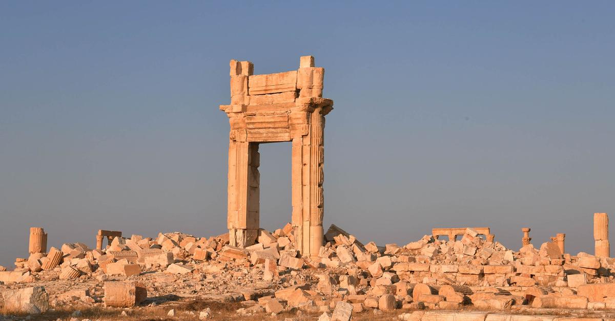 Britische und französische Luftwaffe greifen IS in Syrien an