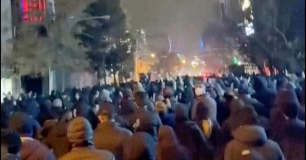 Iran: Kein Ende der Proteste in Sicht - Sorge vor Ausweitung