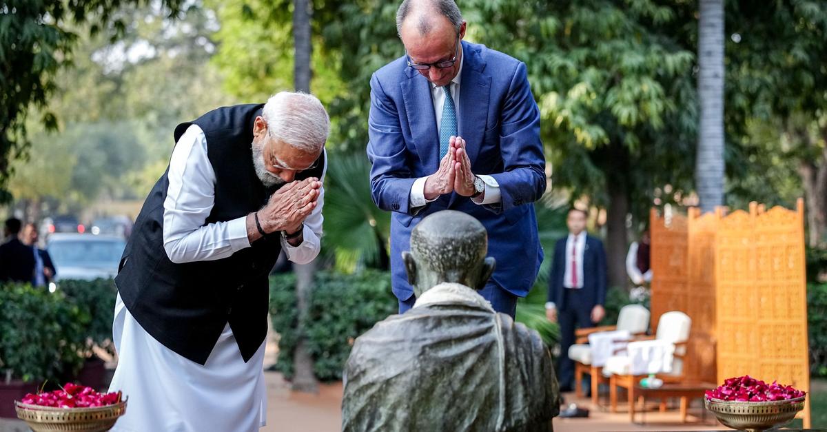 Drachen-und-U-Boote-Merz-beim-Wunschpartner-Indien