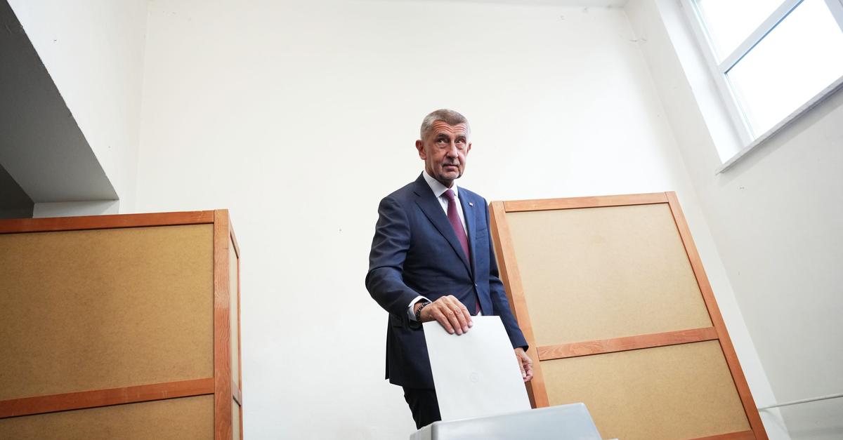 Rechtspopulist Babis liegt bei Auszählung in Tschechien vorn