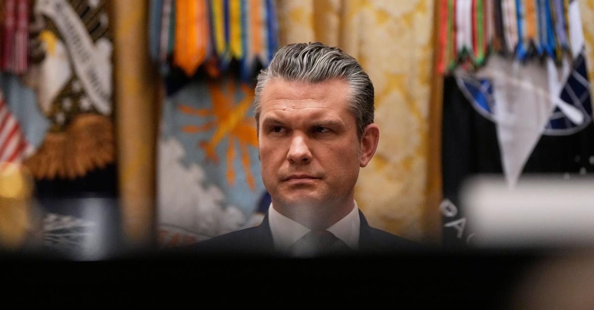 Pentagon-Chef-Hegseth-ger-t-an-mehreren-Fronten-unter-Druck