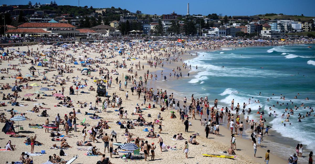 Polizeieinsatz-an-Sydneys-Bondi-Beach