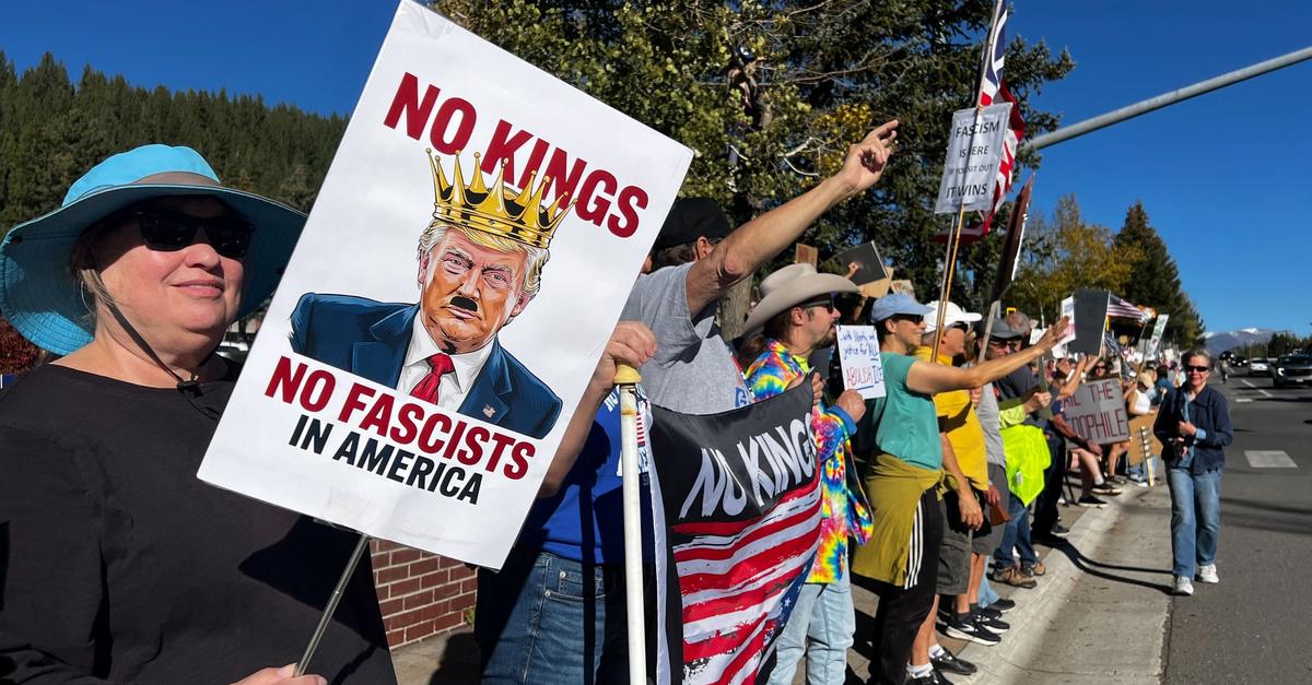 Trump kontert Proteste mit KI-Videos als König