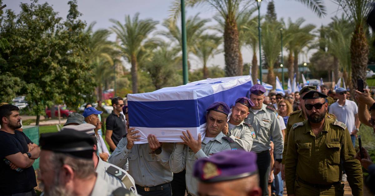 Von Hamas übergebene Geisel-Leiche als Soldat identifiziert