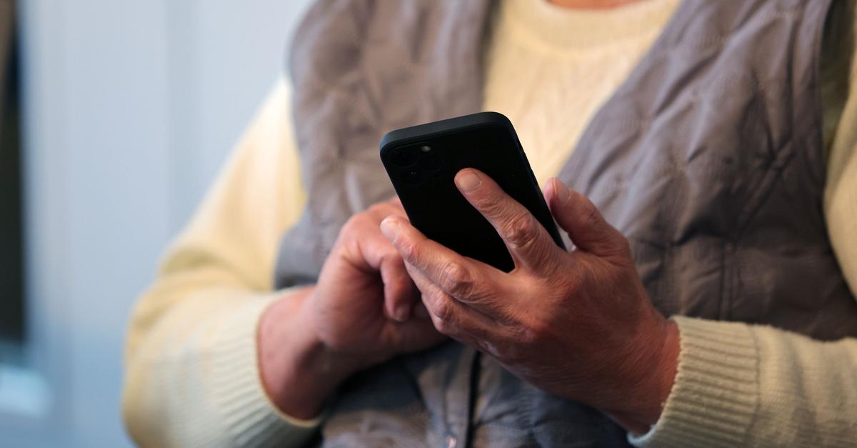 Sicher-durchs-Netz-Tipps-f-r-ltere-per-Messenger