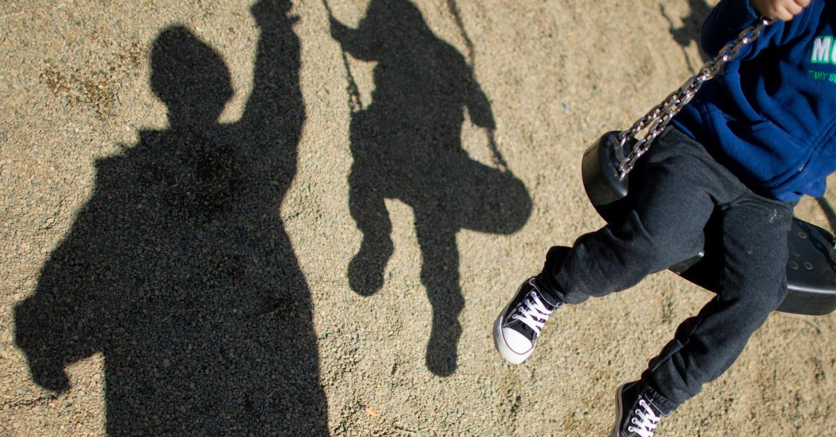 Nach-Entfremdung-Gericht-ordnet-begleiteten-Umgang-an