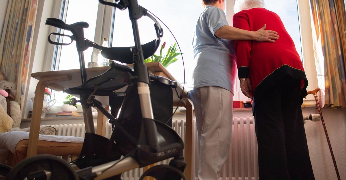 Pflegeheim-Kosten: Was tun, wenn es finanziell eng wird?