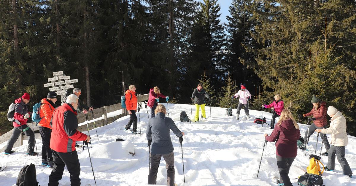 Ein-Ort-zum-Runterkommen-Schneeschuh-Yoga-im-Karwendel