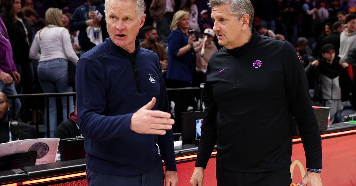 Nach-Sch-ssen-Warriors-gewinnen-bizarres-NBA-Spiel