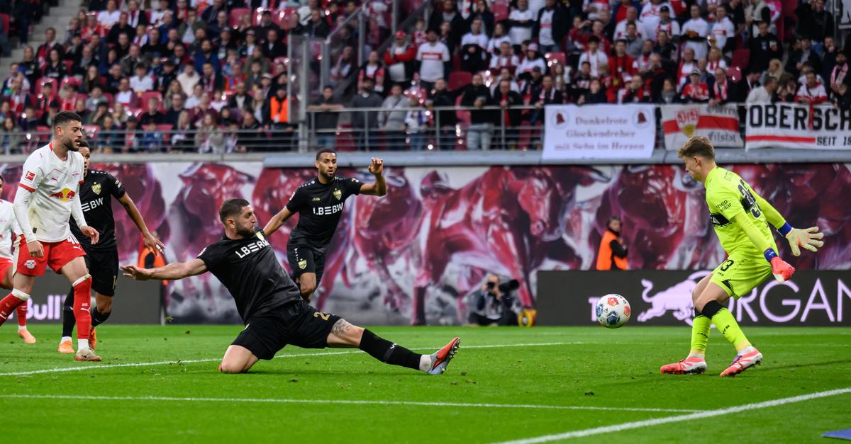 Nach Patzer: Hoeneß stärkt Torwart Nübel