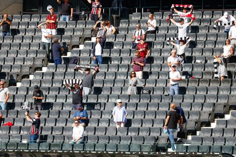 Enger besetzt werden die Frankfurter Ränge vermutlich auch beim Saisonstart nicht sein. Maximal 5000 Fans sollen ins Stadion dürfen. Foto: Jörg Halisch