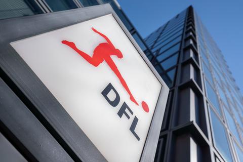 Der Eingang zum DFL-Hauptgebäude in Frankfurt. Foto: dpa