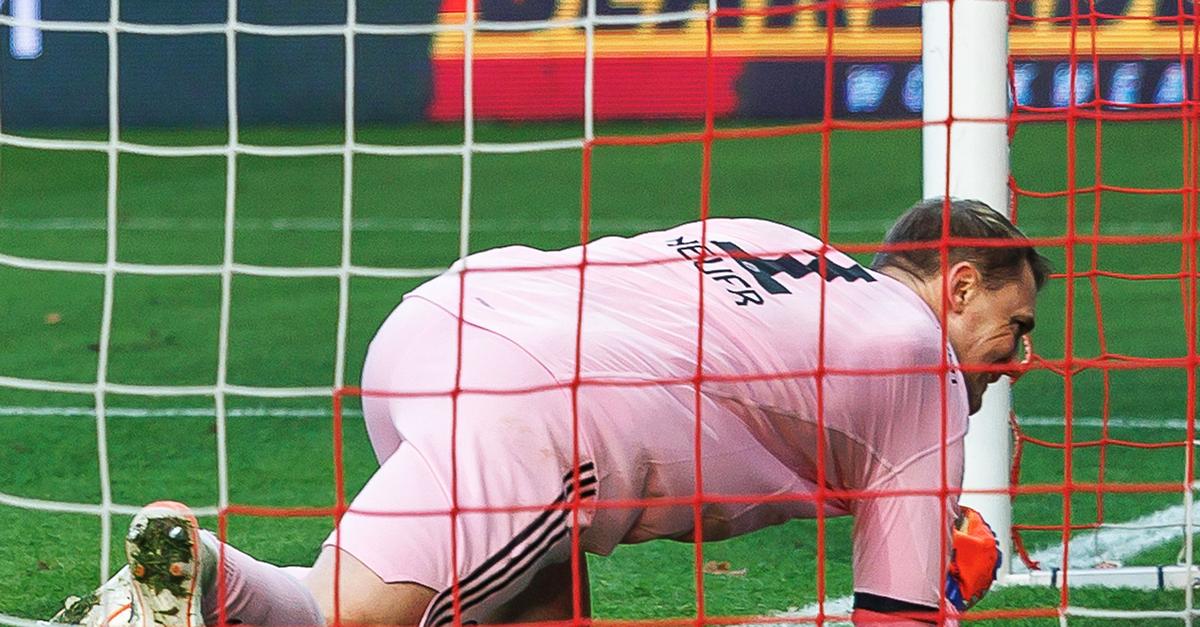 Neuer po napaki priznal: "Sprejel sem napačno odločitev"