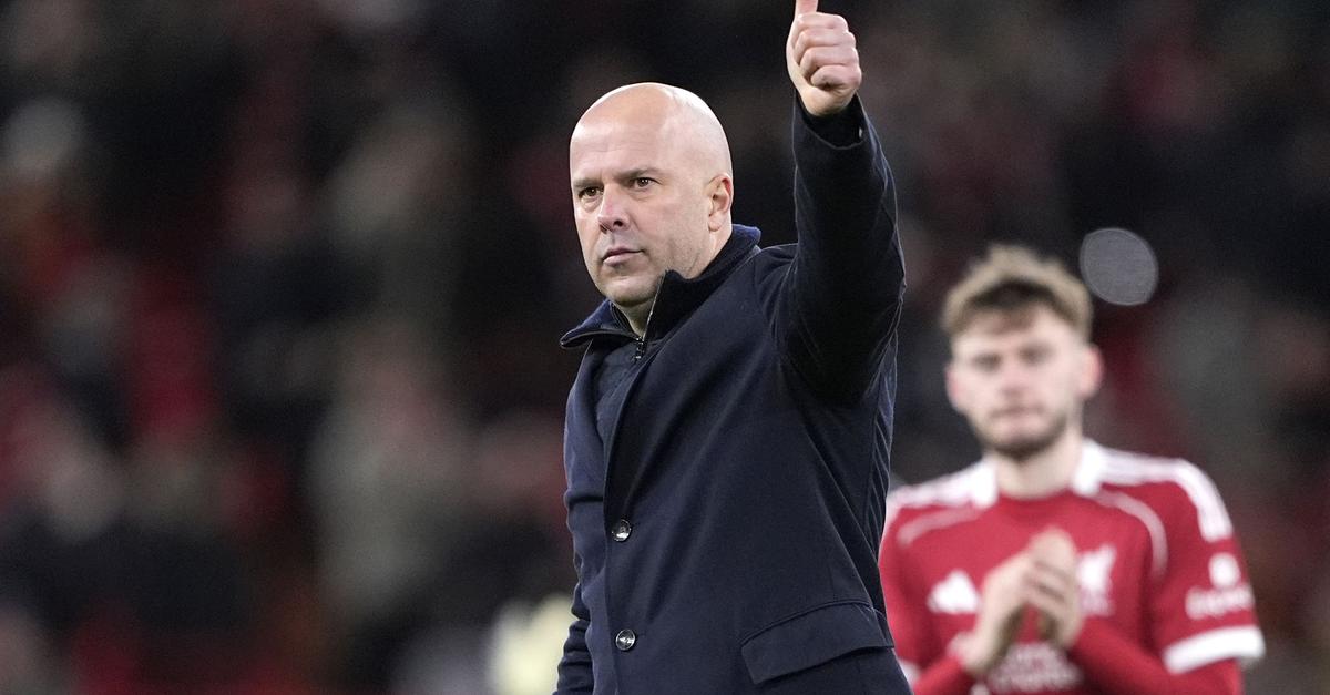 Liverpool-Trainer-Slot-kontert-Frage-nach-Alonso-mit-Humor