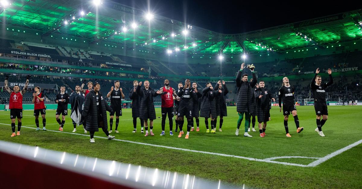 FC-St-Pauli-feiert-mit-Folkmusik-und-hofft-auf-gute-Zeiten