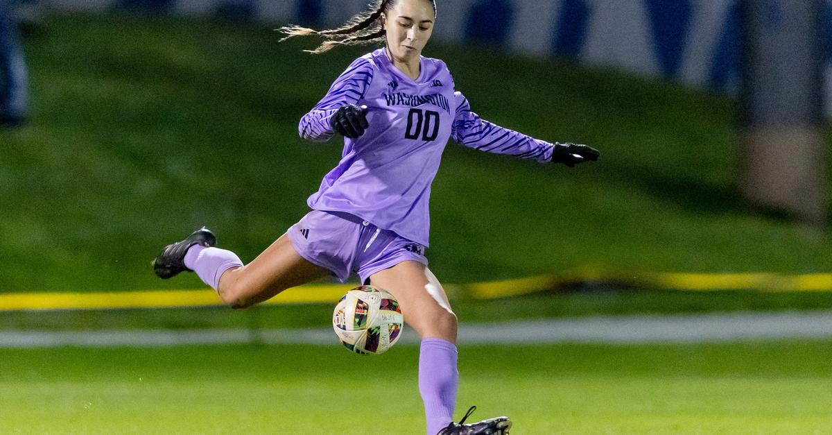 Umrla ameriška nogometna vratarka Mia Hamant pri 21 letih zaradi redke oblike raka