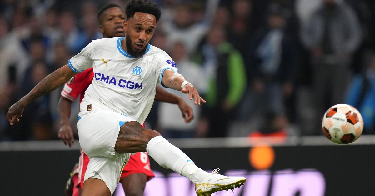 Ex-Dortmunder-Aubameyang-f-llt-zum-Start-des-Afrika-Cups-aus