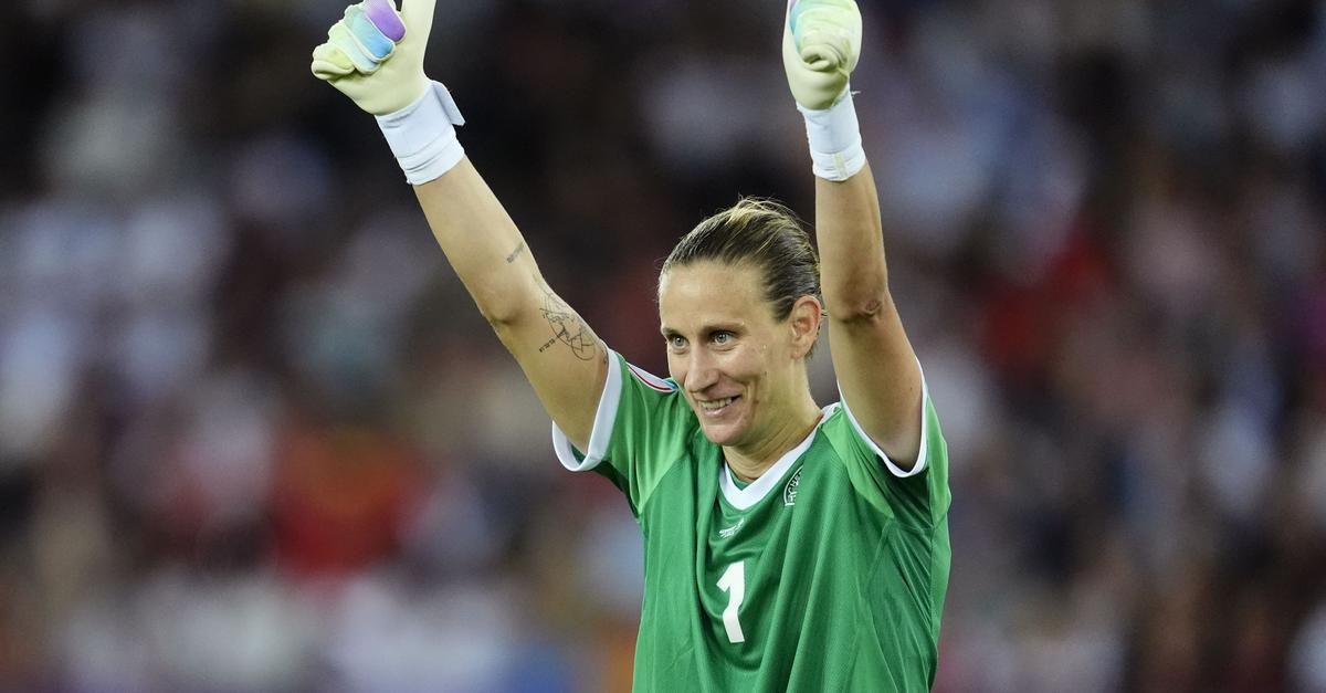 Torh-terin-Ann-Katrin-Berger-holt-US-Titel-mit-Gotham