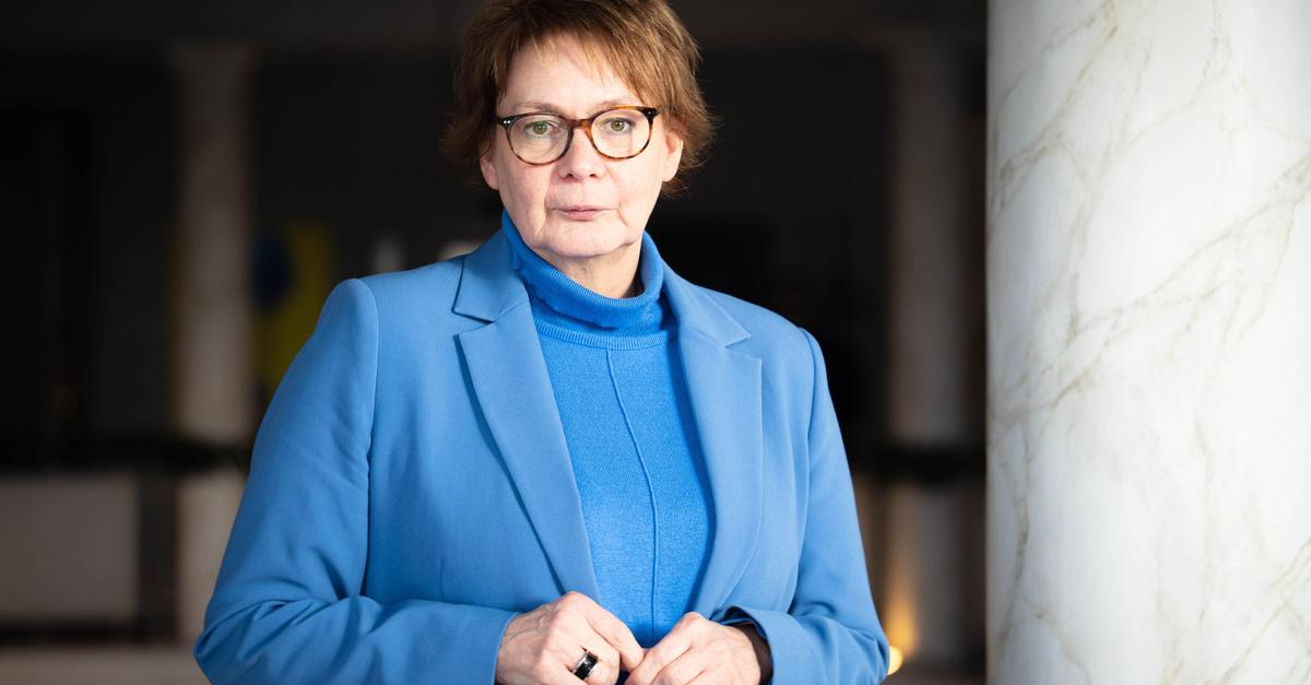 Innenminister-Keine-Mehrheit-f-r-personalisierte-Tickets