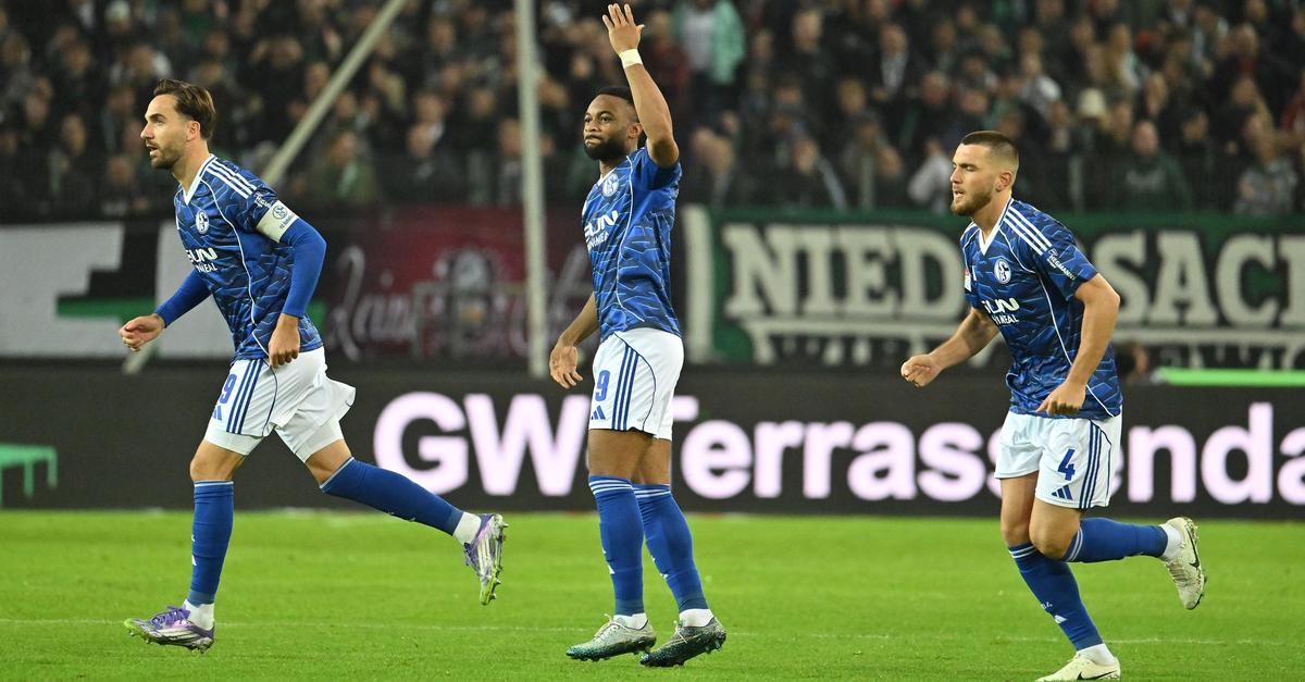 3:0 in Hannover: Sylla bringt Schalke an die Spitze
