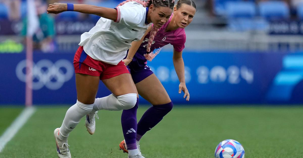 Rodman-wird-bestbezahlte-Fu-ballerin-der-Welt