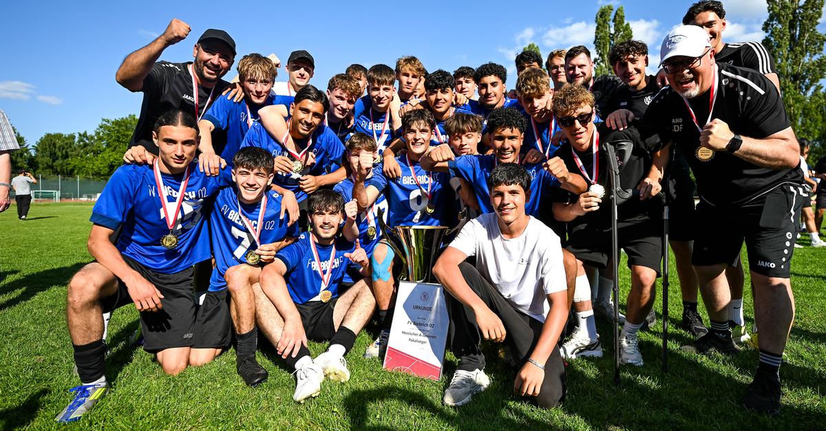 Biebrich-02-feiert-U19-Pokalcoup-f-r-die-Vereinsgeschichte