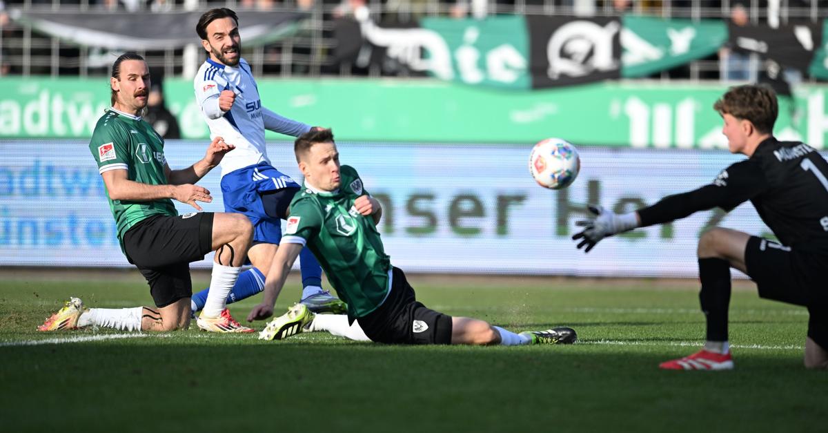 Trotz langer Überzahl: Schalke spielt nur 0:0 in Münster