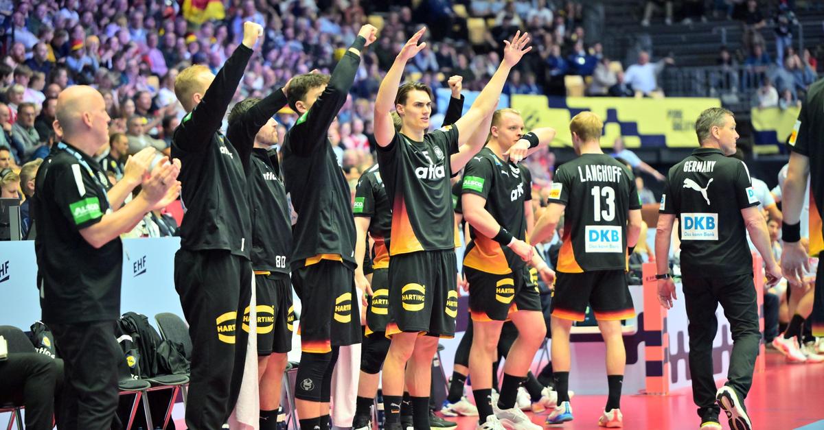 -Erleichtert-und-stolz-Handballer-wenden-EM-Aus-ab