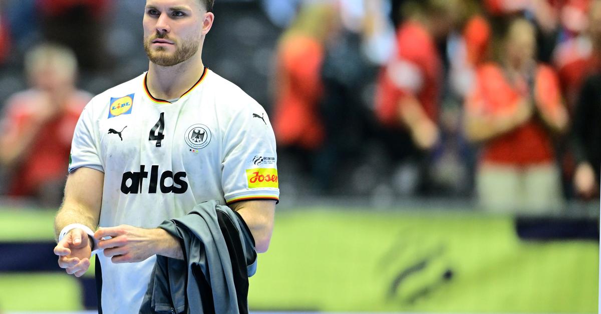 Kapit-n-gesperrt-Gislason-schimpft-ber-Rote-Karte