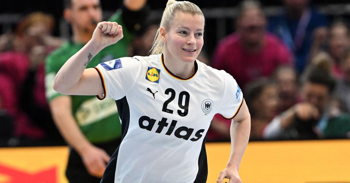 DHB-Frauen-gegen-den-WM-Fluch-Aller-guten-Dinge-sind-drei-