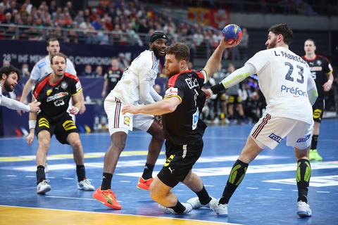 Bittere Niederlage: Kapitän Johannes Golla scheitert mit der Handball-Nationalmannschaft im Viertelfinale der WM 2023 im Viertelfinale an Frankreich.