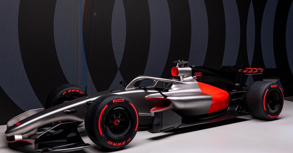 Audi-stellt-Formel-1-Rennlackierung-in-Berlin-vor