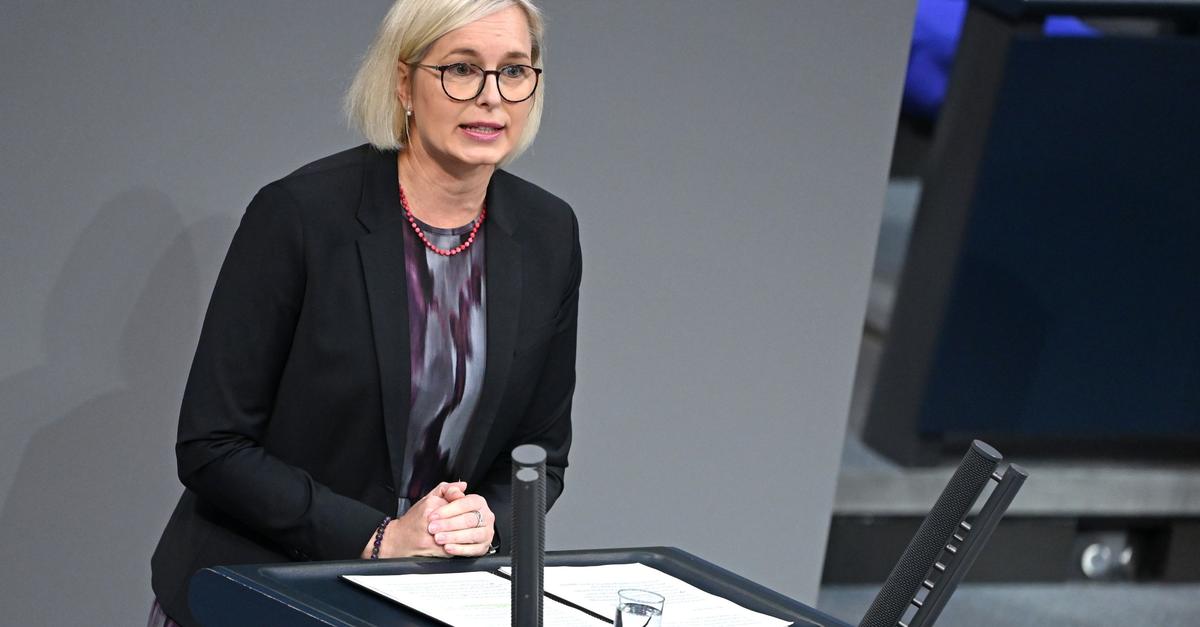 Bundesregierung-lehnt-WM-Boykott-ab-G-ttlich-reagiert