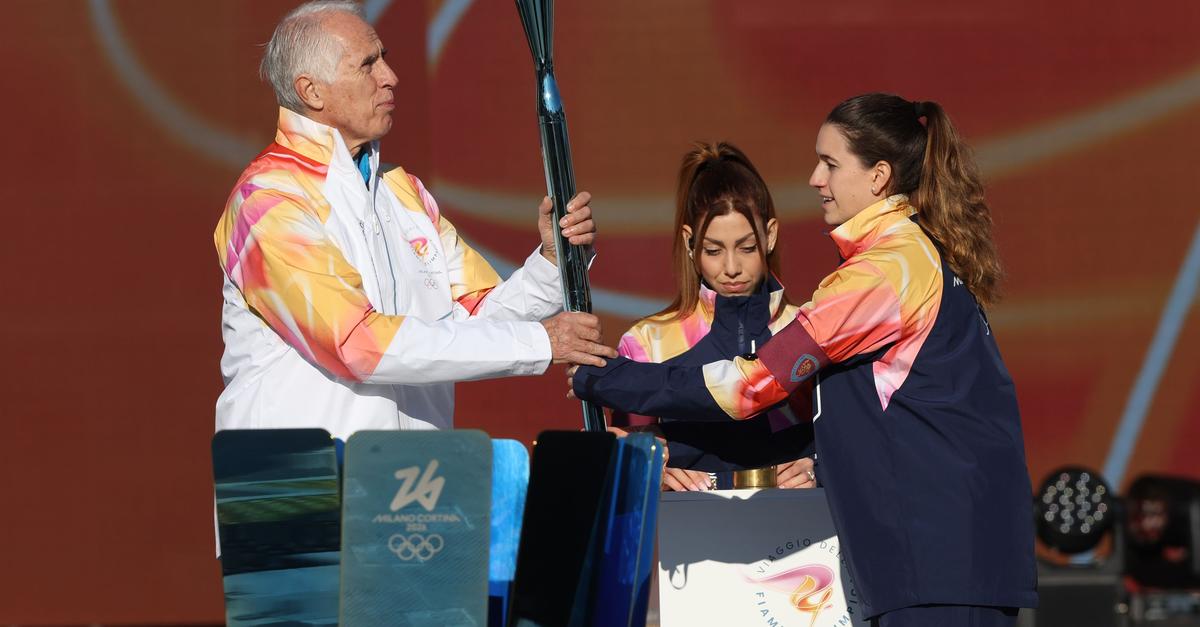 Nach-70-Jahren-Olympisches-Feuer-wieder-in-Cortina