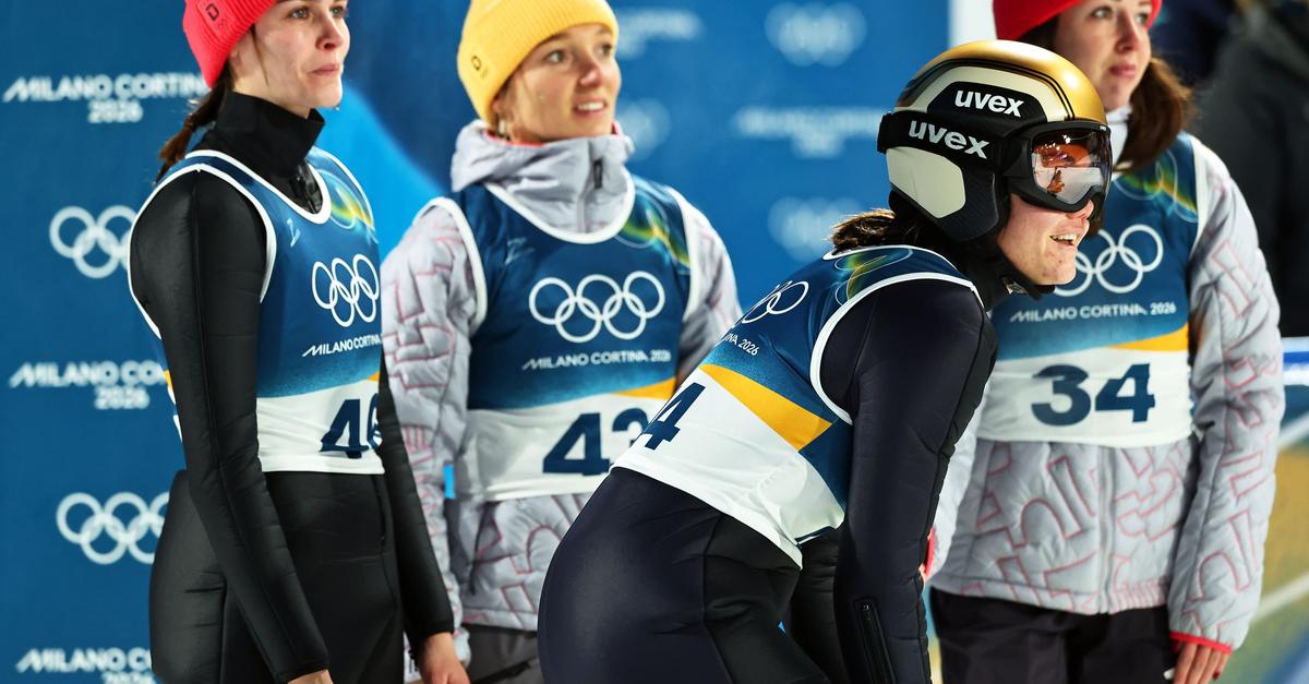 Keine-Medaille-f-r-deutsche-Springerinnen-Stroem-holt-Gold