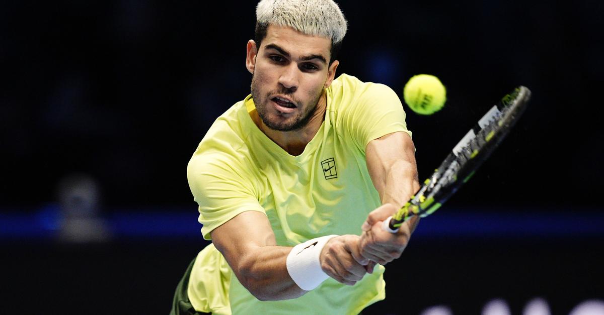 Spanier-Alcaraz-sagt-Start-bei-Davis-Cup-Endrunde-ab