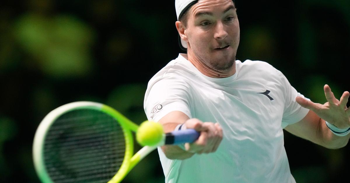 Davis-Cup-Halbfinale: Struff verliert, Zverev unter Druck